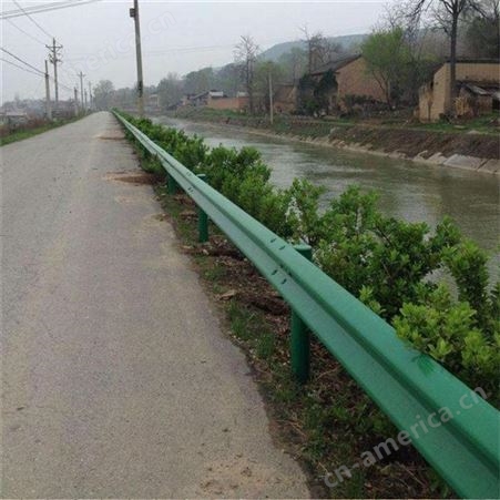 河南高速公路防撞设施 国道省道波形护栏 桥梁护栏