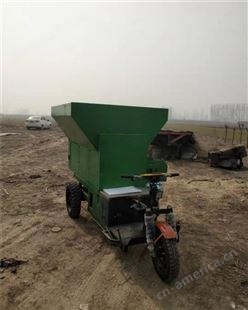 生产加工 三轮撒料车 饲料自动上料机 柴油款撒料机